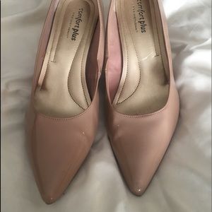 Neutral heels